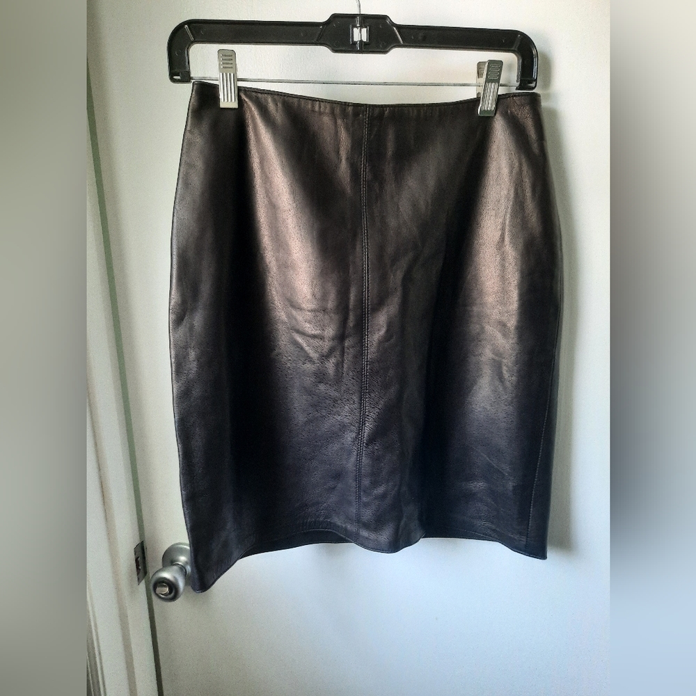 Bushwacker black vintage genuine leather skirt size 4